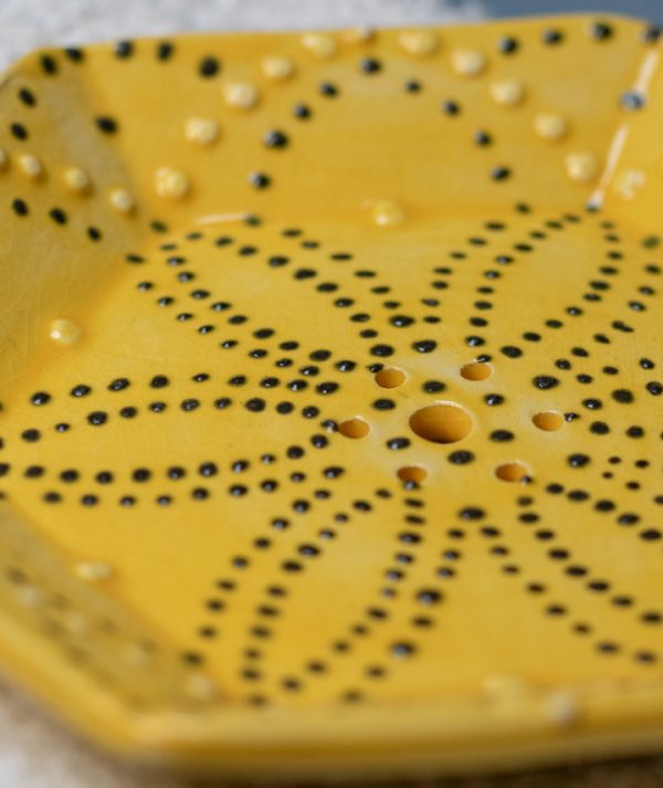 Sarga-6szog-a05 Sarga-6szog-a05