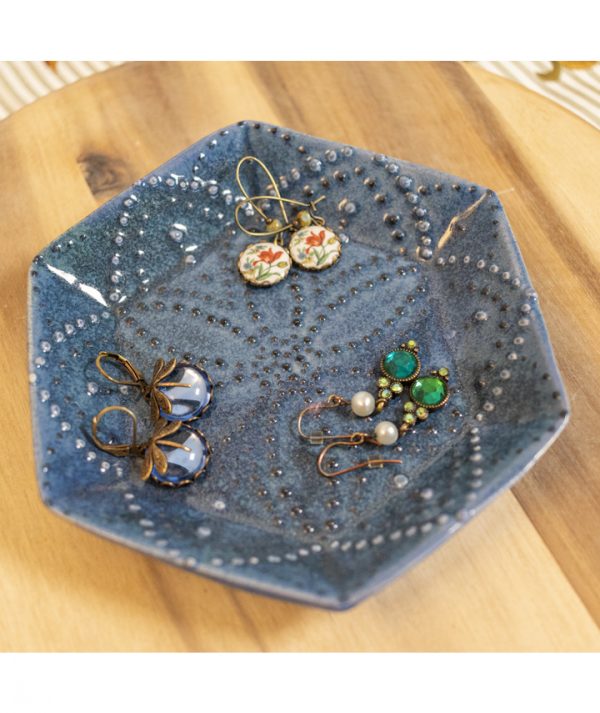 kek-hatszogletes-ekszertarto-a02 kek-hatszogletes-ekszertarto-a02