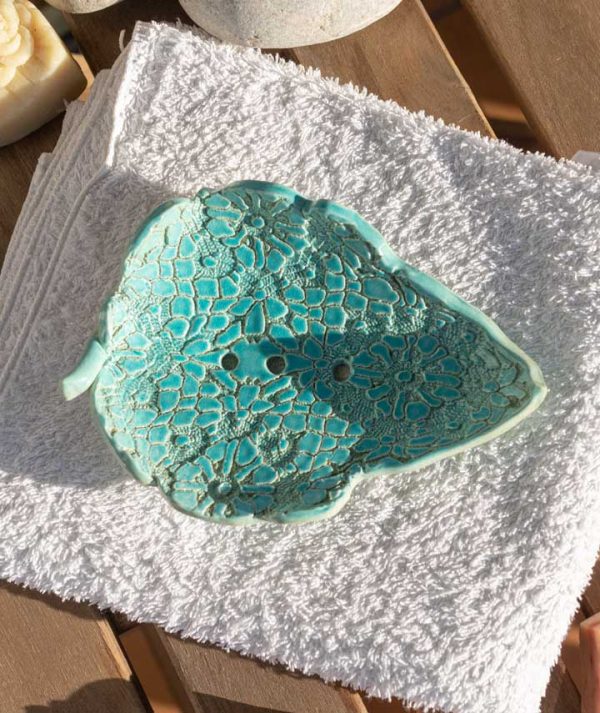 Csipkes-level-kek-a03