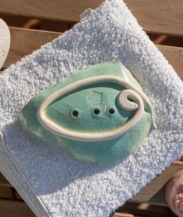 Csipkes-level-kek-a04