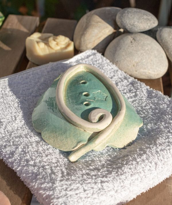 Csipkes-level-kek-a05