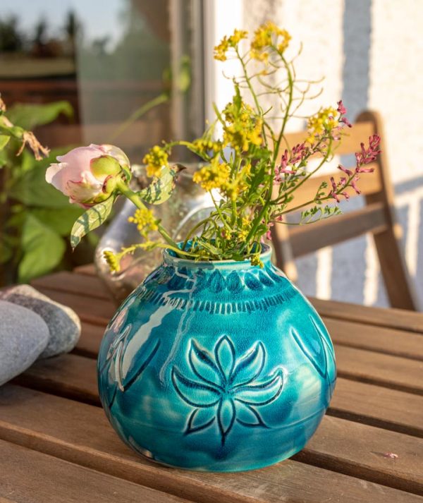 Kek-Lotusz-a05 Kek-Lotusz-a05